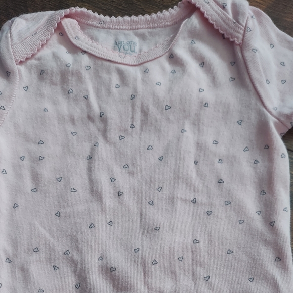 4 pack bundle light pink onesies - Picture 3 of 5